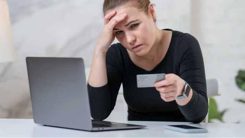 Nome Limpo, Mas Sem Cartão de Crédito: Entenda os Motivos
